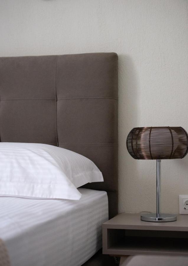 Crist Luxury Apartments Nea Poteidaia Esterno foto