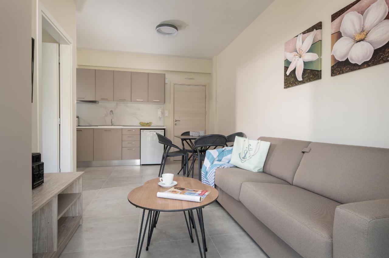 Crist Luxury Apartments Nea Poteidaia Esterno foto