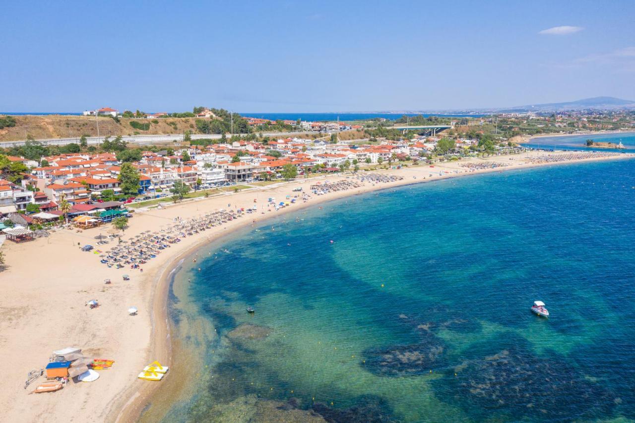 Crist Luxury Apartments Nea Poteidaia Esterno foto