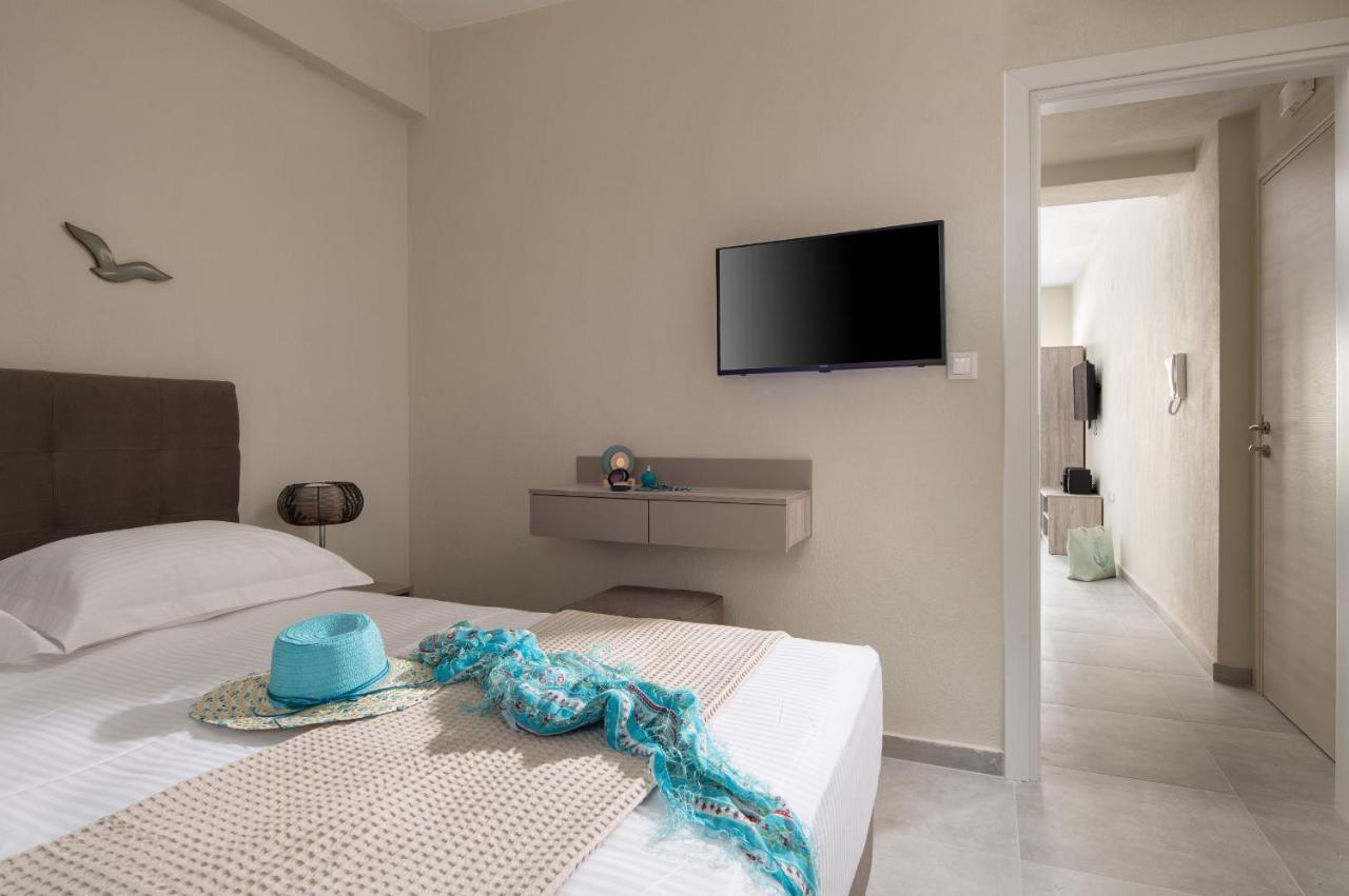 Crist Luxury Apartments Nea Poteidaia Esterno foto